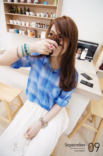 【穿搭】涼涼天氣穿上格紋襯衫剛好。初秋的襯衫七變化穿搭❤