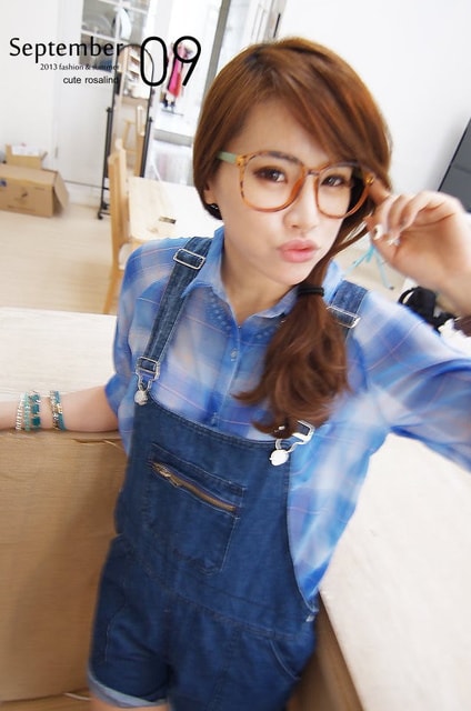 【穿搭】涼涼天氣穿上格紋襯衫剛好。初秋的襯衫七變化穿搭❤