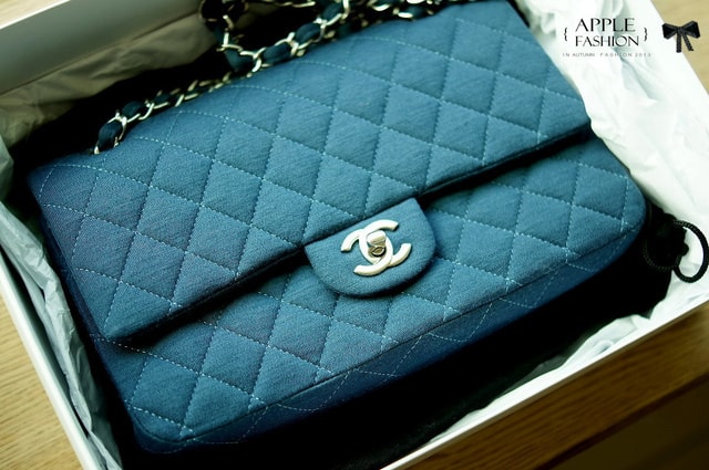 【開箱】Chanel 2.55菱格紋海軍藍佳積布銀鍊包+PRADA桃紅雙色皮夾❤