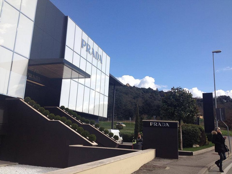 【敗家】義大利OUTLET戰利品。薄荷綠miu miu漆皮壓鱷紋拉鍊長夾 - 第4張圖 1896938_666887310039283_1779025361_n