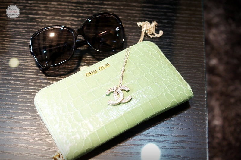 【敗家】義大利OUTLET戰利品。薄荷綠miu miu漆皮壓鱷紋拉鍊長夾 - 第20張圖 DSC08900