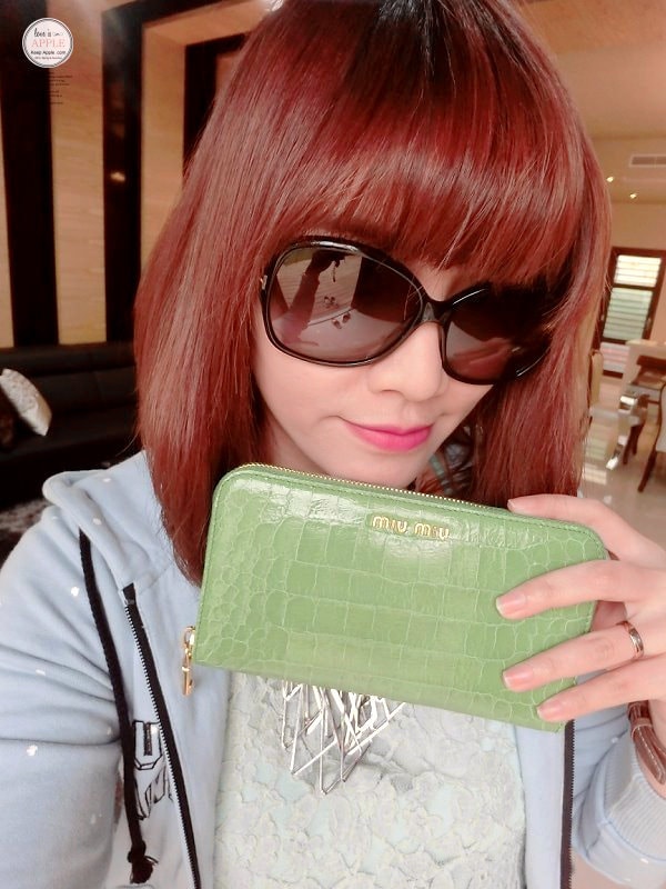 【敗家】義大利OUTLET戰利品。薄荷綠miu miu漆皮壓鱷紋拉鍊長夾 - 第27張圖 CIMG0070