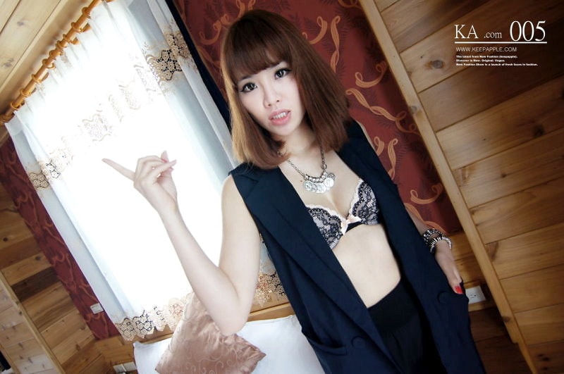 【穿搭】夏天來了換成繽紛款內衣,FAVE四套內衣和一套運動服分享❤ - 第38張圖 DSC05911