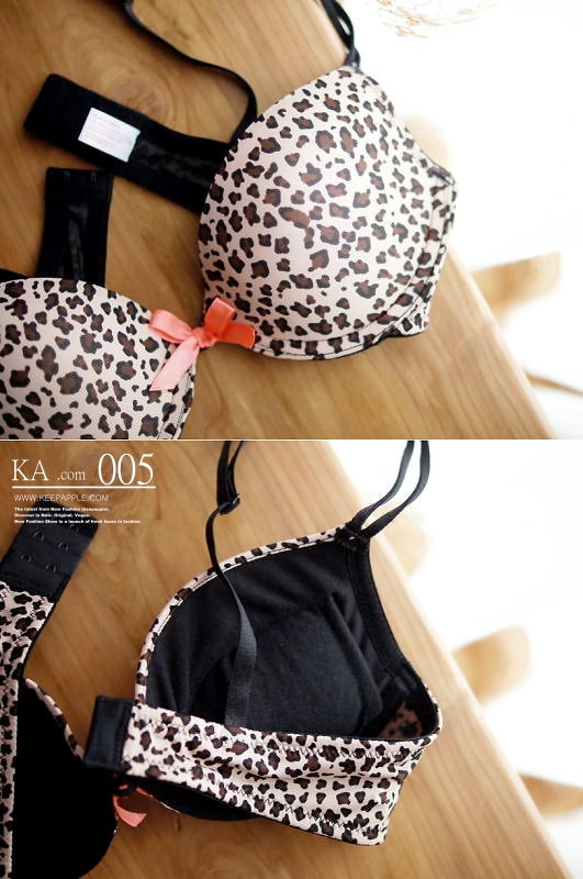 【穿搭】夏天來了換成繽紛款內衣,FAVE四套內衣和一套運動服分享❤ - 第47張圖 DSC05699