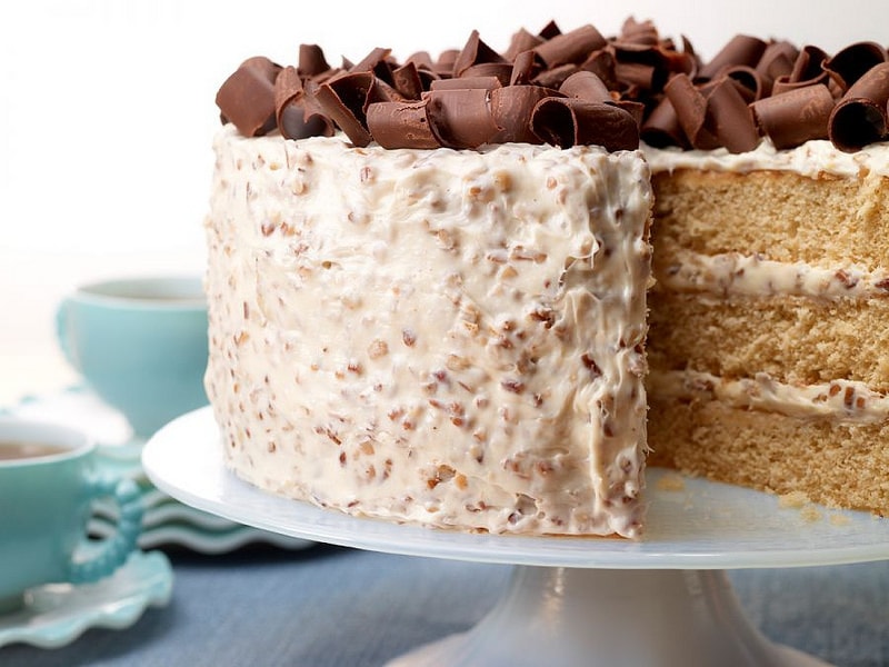 southern-praline-cake