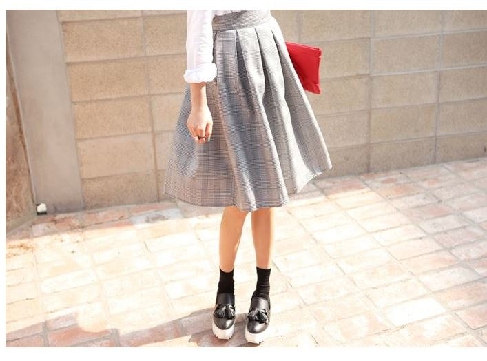 【穿搭】USTYLE Shop。今年怎麼能沒有及膝長度傘擺裙? - 第32張圖 01