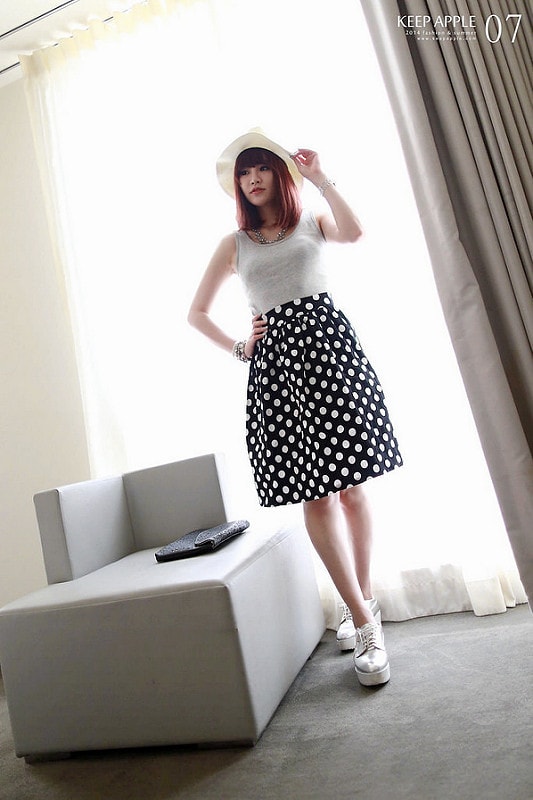 【穿搭】及膝長度傘擺裙大BOOM。我的12件圓裙蒐藏穿搭分享 - 第43張圖 IMG_3186