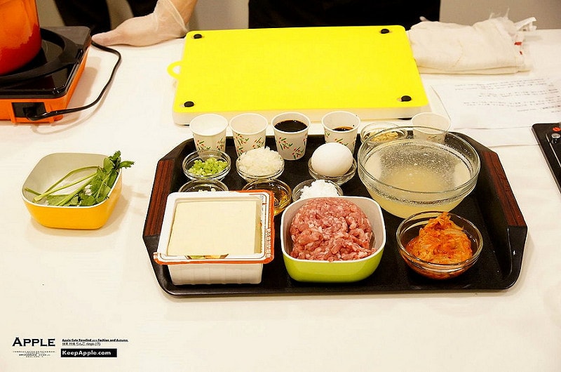 【COOKING】摩堤Multee烹飪班上課囉!!三道鑄鐵鍋創意料理食譜分享 - 第26張圖 DSC07747