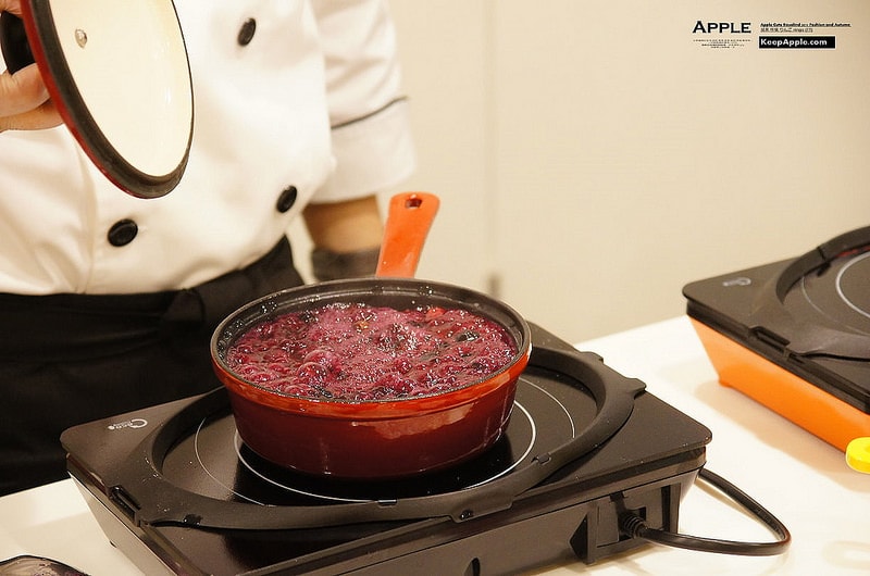 【COOKING】摩堤Multee烹飪班上課囉!!三道鑄鐵鍋創意料理食譜分享 - 第50張圖 DSC07925