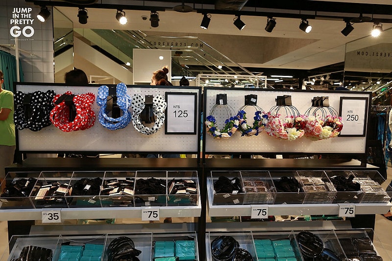 【逛街地圖】時尚單品挖寶好去處。我愛的Forever 21終於來台灣了!! - 第26張圖 IMG_1792