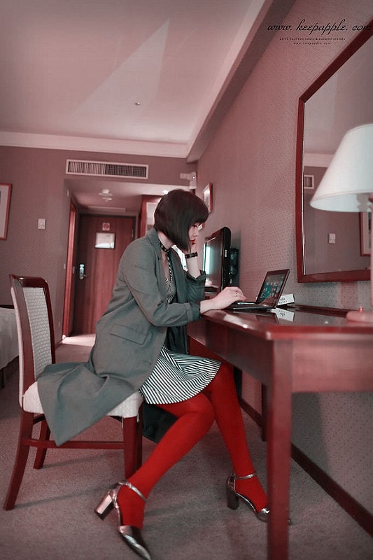 【穿搭】緊緻有型。Bast芭絲媞纖柔極塑美腿襪X我的秋冬五套褲襪LOOK - 第27張圖 IMG_9529a