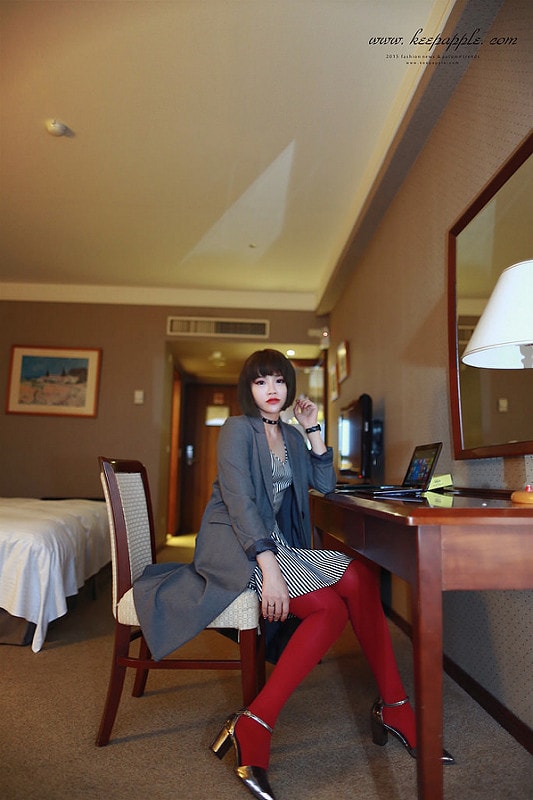 【穿搭】緊緻有型。Bast芭絲媞纖柔極塑美腿襪X我的秋冬五套褲襪LOOK - 第29張圖 IMG_9536