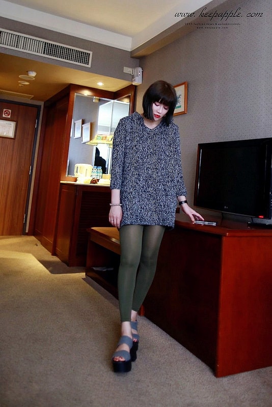 【穿搭】緊緻有型。Bast芭絲媞纖柔極塑美腿襪X我的秋冬五套褲襪LOOK - 第52張圖 IMG_9434