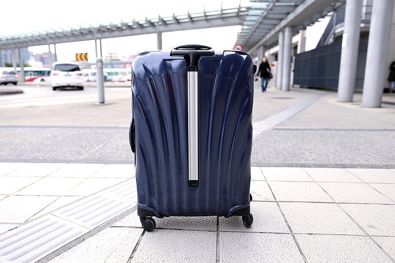 【開箱】時尚又耐看。陪著我四處奔波的Samsonite寶藍Lite-Locked貝殼硬殼行李箱 - 第13張圖 IMG_0331