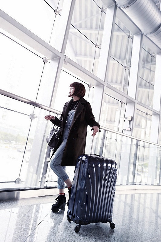 【開箱】時尚又耐看。陪著我四處奔波的Samsonite寶藍Lite-Locked貝殼硬殼行李箱 - 第30張圖 IMG_0092