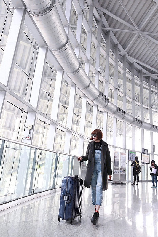 【開箱】時尚又耐看。陪著我四處奔波的Samsonite寶藍Lite-Locked貝殼硬殼行李箱 - 第32張圖 IMG_0120