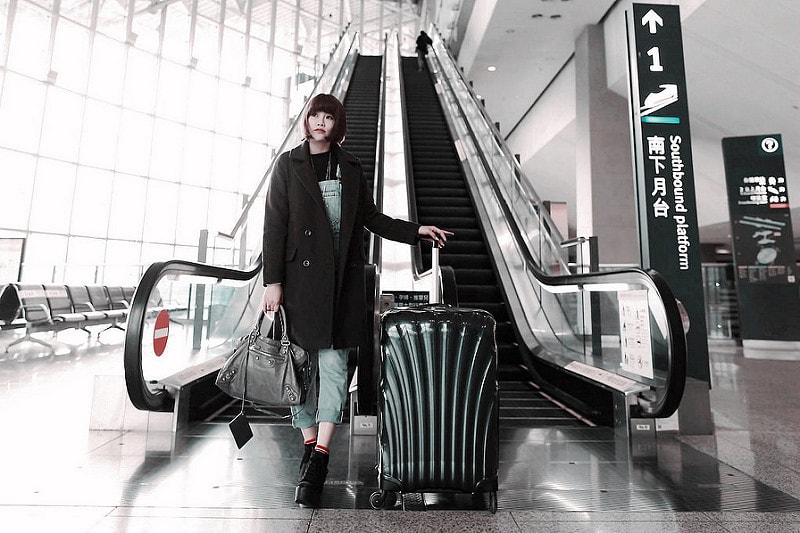 【開箱】時尚又耐看。陪著我四處奔波的Samsonite寶藍Lite-Locked貝殼硬殼行李箱 - 第46張圖 IMG_0072