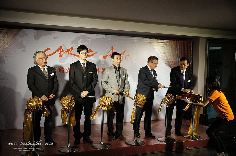 【逼先生專欄】悅庭牙醫暨「CEREC Asia艾瑞瓷數位牙科再教育中心」大開眼界的先進設備,在台北開幕囉~ - 第10張圖 DSC04466