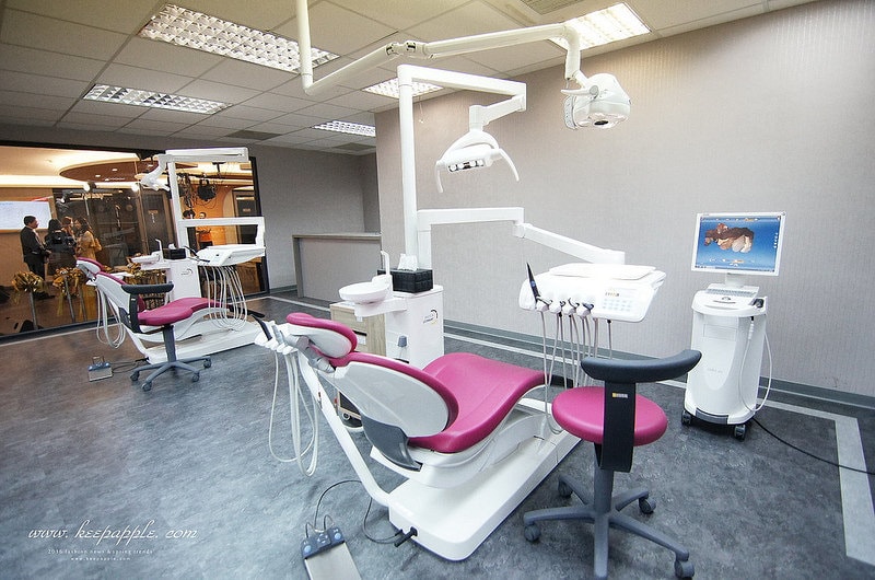 【逼先生專欄】悅庭牙醫暨「CEREC Asia艾瑞瓷數位牙科再教育中心」大開眼界的先進設備,在台北開幕囉~ - 第47張圖 DSC04545
