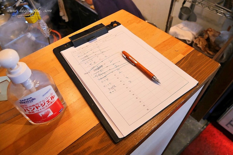 【逼先生專欄】《九州自由行:福岡篇(一)》外觀反差的超濃厚鹽味湯頭、福岡機場必吃拉麵429 - 第15張圖 P1180554