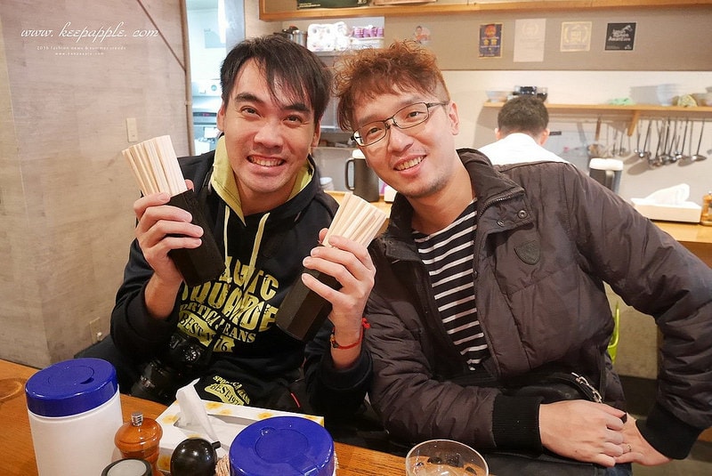 【逼先生專欄】《九州自由行:福岡篇(一)》外觀反差的超濃厚鹽味湯頭、福岡機場必吃拉麵429 - 第18張圖 P1180573