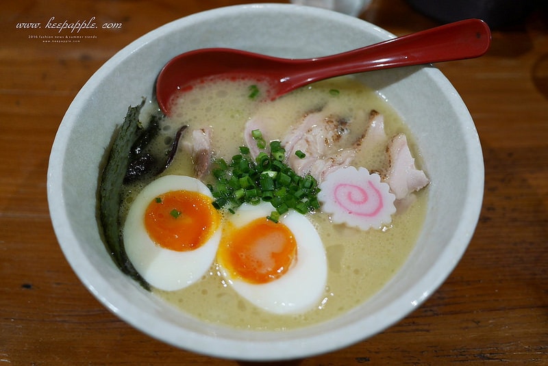 【逼先生專欄】《九州自由行:福岡篇(一)》外觀反差的超濃厚鹽味湯頭、福岡機場必吃拉麵429 - 第29張圖 P9700481