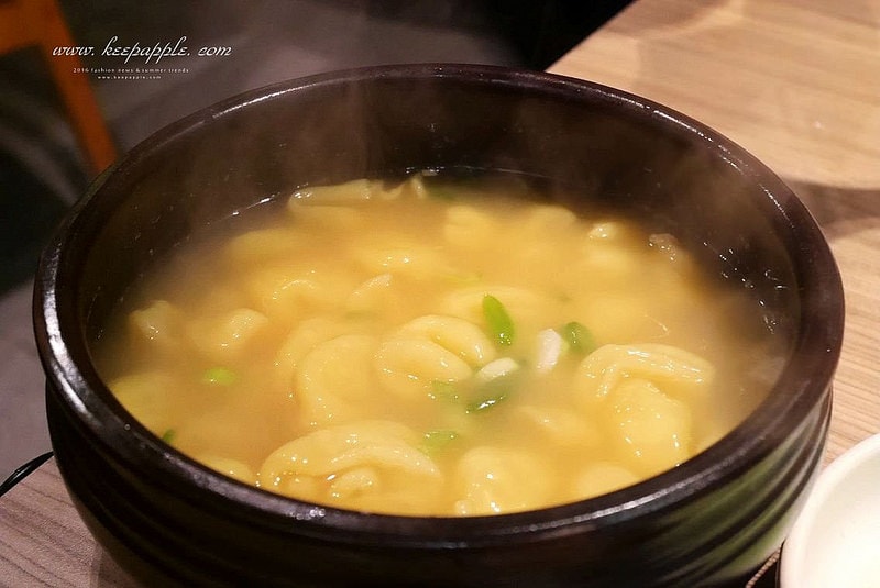 【逼先生專欄】《2016釜山自由行》1號線釜山大學站:鎮國名家(真湯名家)鐵板五花肉,宛如咖啡廳的豬肉湯飯店~ - 第22張圖 P1260968