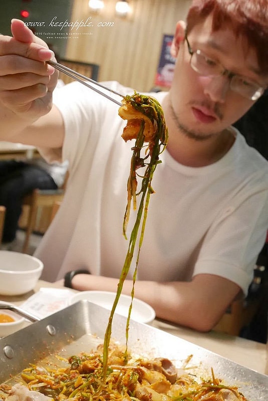 【逼先生專欄】《2016釜山自由行》1號線釜山大學站:鎮國名家(真湯名家)鐵板五花肉,宛如咖啡廳的豬肉湯飯店~ - 第33張圖 P1270005