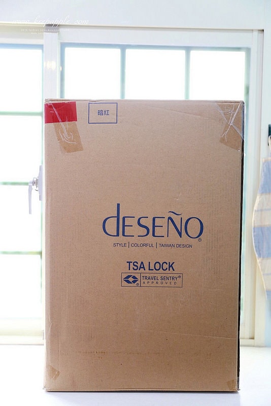 【團購】陪我到處去旅行吧,平價質感行李箱品牌Deseno酷比系列-亮面紅♥ - 第2張圖 IMG_3119