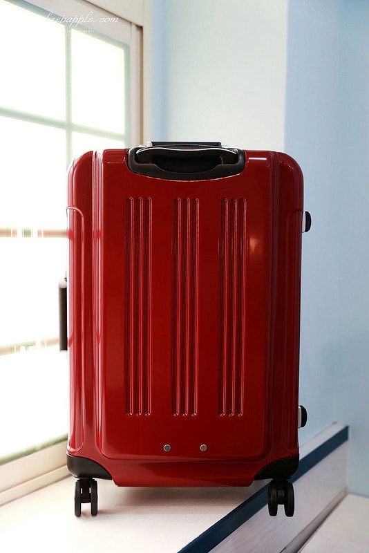 【團購】陪我到處去旅行吧,平價質感行李箱品牌Deseno酷比系列-亮面紅♥ - 第20張圖 IMG_3163