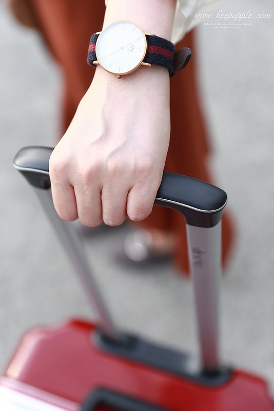 【團購】陪我到處去旅行吧,平價質感行李箱品牌Deseno酷比系列-亮面紅♥ - 第24張圖 IMG_3688