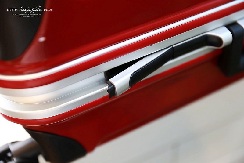 【團購】陪我到處去旅行吧,平價質感行李箱品牌Deseno酷比系列-亮面紅♥ - 第26張圖 IMG_3196