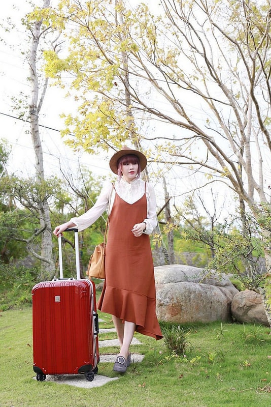 【團購】陪我到處去旅行吧,平價質感行李箱品牌Deseno酷比系列-亮面紅♥ - 第47張圖 IMG_3645