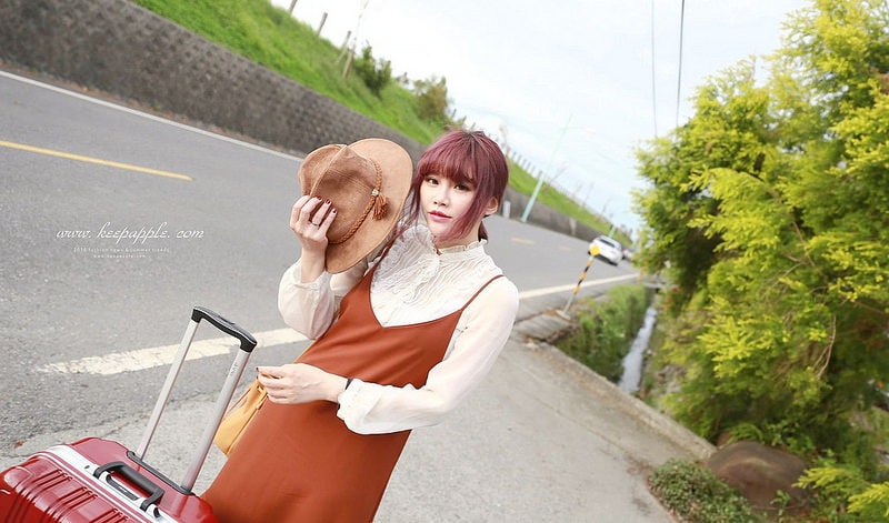 【團購】陪我到處去旅行吧,平價質感行李箱品牌Deseno酷比系列-亮面紅♥ - 第52張圖 IMG_3668