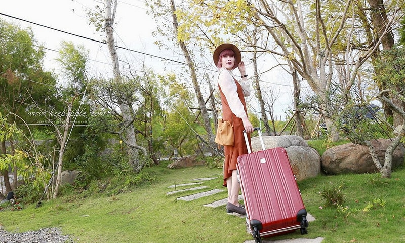 【團購】陪我到處去旅行吧,平價質感行李箱品牌Deseno酷比系列-亮面紅♥ - 第54張圖 IMG_3634