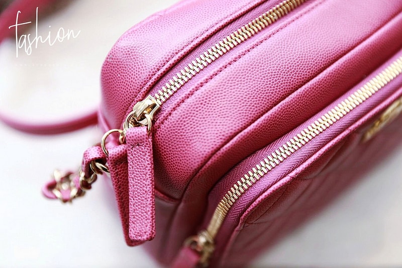 【敗家】德國漢堡購入的CHANEL香奈兒深粉紅休閒側背包開箱 // 荔枝皮好保養又好看 - 第5張圖 IMG_2438