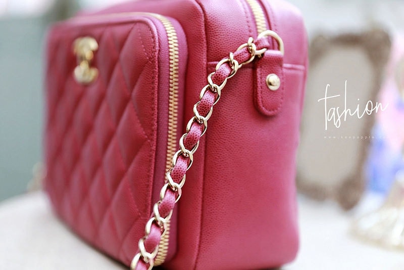 【敗家】德國漢堡購入的CHANEL香奈兒深粉紅休閒側背包開箱 // 荔枝皮好保養又好看 - 第10張圖 IMG_2447