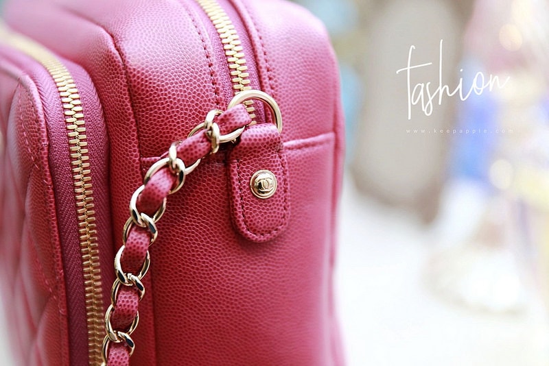 【敗家】德國漢堡購入的CHANEL香奈兒深粉紅休閒側背包開箱 // 荔枝皮好保養又好看 - 第13張圖 IMG_2449