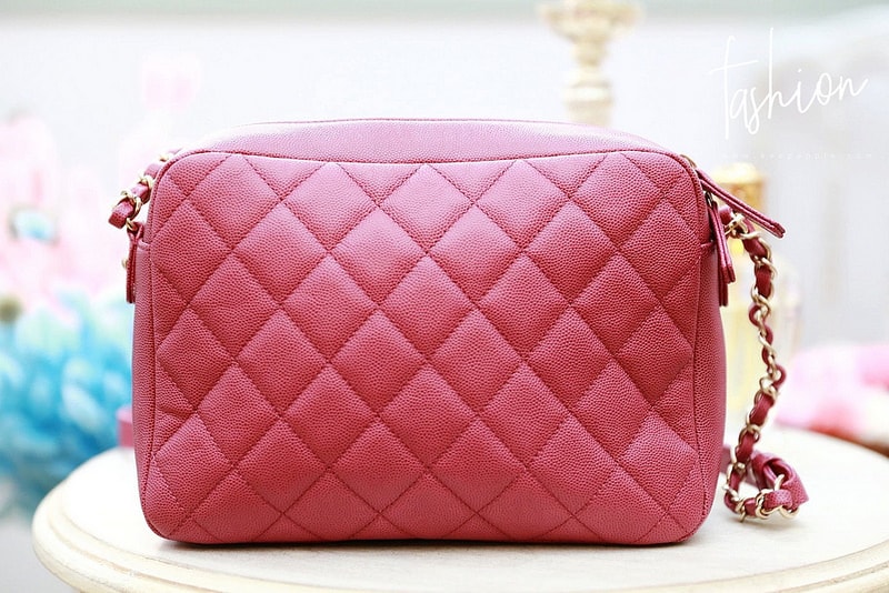 【敗家】德國漢堡購入的CHANEL香奈兒深粉紅休閒側背包開箱 // 荔枝皮好保養又好看 - 第14張圖 IMG_2451