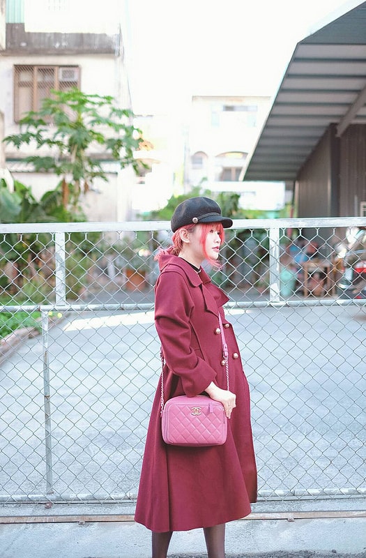 【敗家】德國漢堡購入的CHANEL香奈兒深粉紅休閒側背包開箱 // 荔枝皮好保養又好看 - 第32張圖 9951