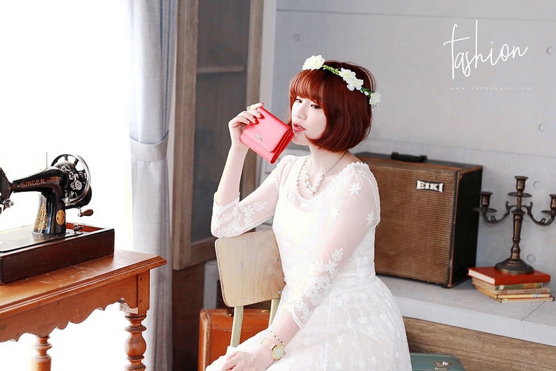 【敗家】小包包的好朋友。FURLA素面金字LOGO防刮牛皮釦式三折短夾 - 第23張圖 IMG_8679