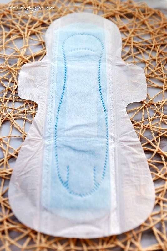 【合作】夏天必備涼感衛生棉。相見恨晚之超好用的icon愛康涼感衛生棉 - 第45張圖 IMG_4641