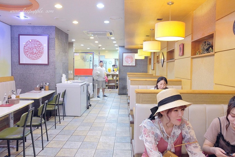 【逼先生專欄】《大邱自由行全攻略》1號線&2號線半月堂站:必吃鮮奶油紅豆麵包、黃金煎餃子~ - 第24張圖 DSCF3097