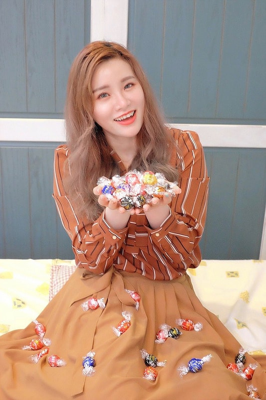 【生活】瑞士蓮Lindor軟心巧克力。讓我一口接一口停不下來的美味 - 第36張圖 DSCF5705