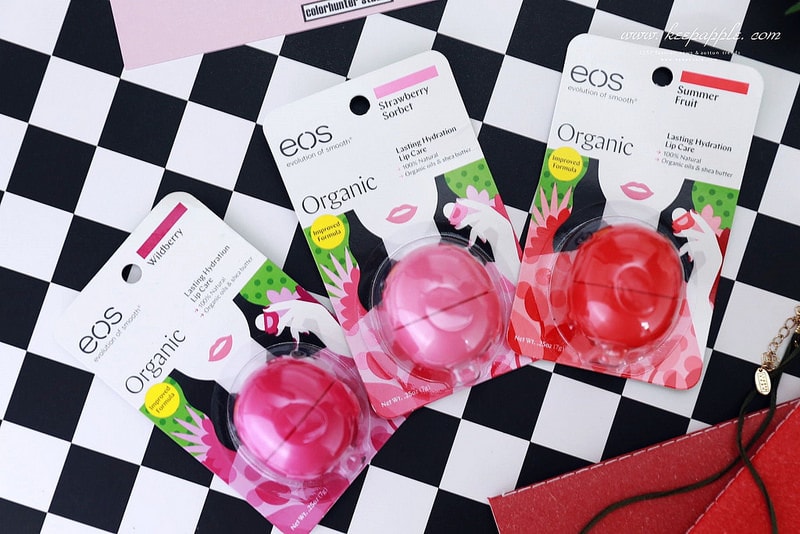 【唇妝】風靡歐美的EOS伊歐詩天然潤唇球-陽光野莓、草莓雪酪、夏日水果 - 第5張圖 IMG_6956