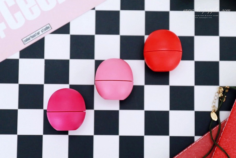 【唇妝】風靡歐美的EOS伊歐詩天然潤唇球-陽光野莓、草莓雪酪、夏日水果 - 第8張圖 IMG_7001