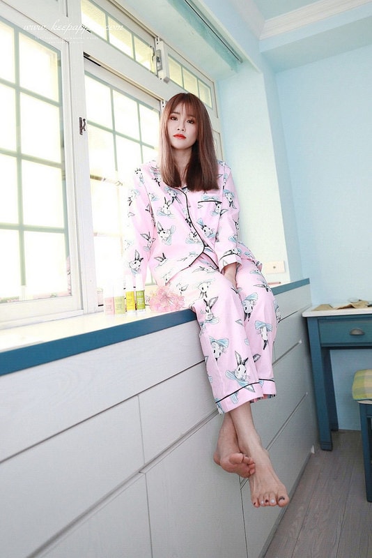 【美容】專業皮膚科醫師推薦私密肌的貼身護衛。Naturero 私密保養精華+噴霧 - 第45張圖 IMG_7488