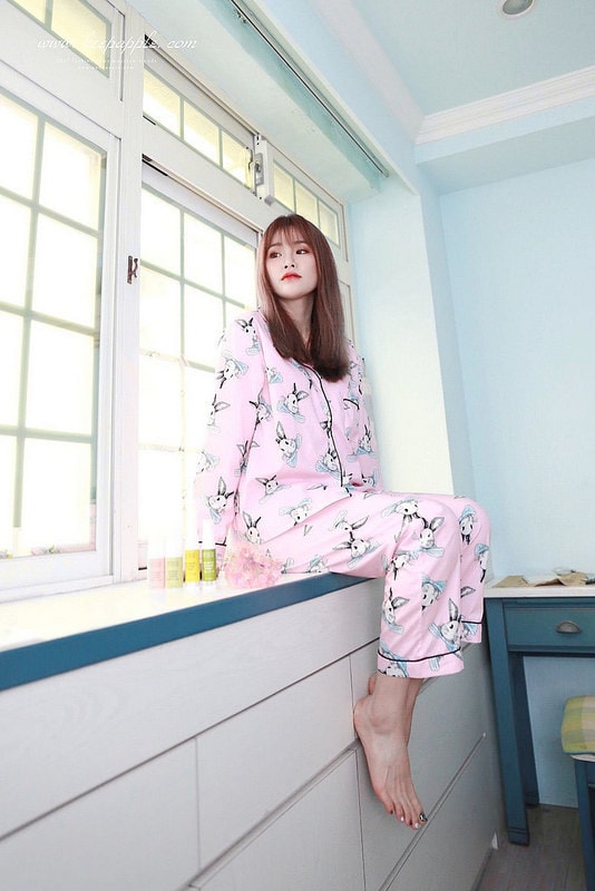 【美容】專業皮膚科醫師推薦私密肌的貼身護衛。Naturero 私密保養精華+噴霧 - 第46張圖 IMG_7489