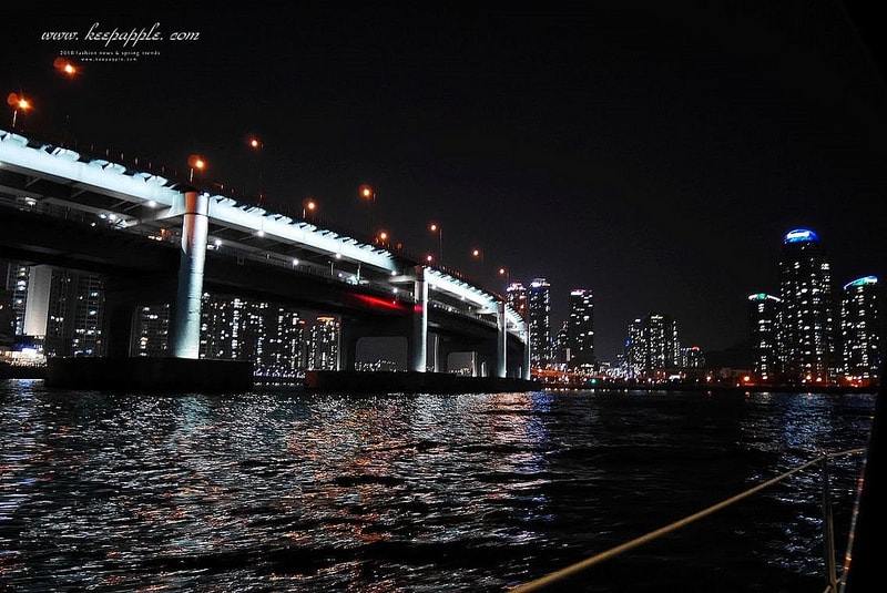 【釜山旅行】2018年KLOOK遊艇夜景初體驗。奢華浪漫的姊妹海上漂游記XD - 第54張圖 P1440032