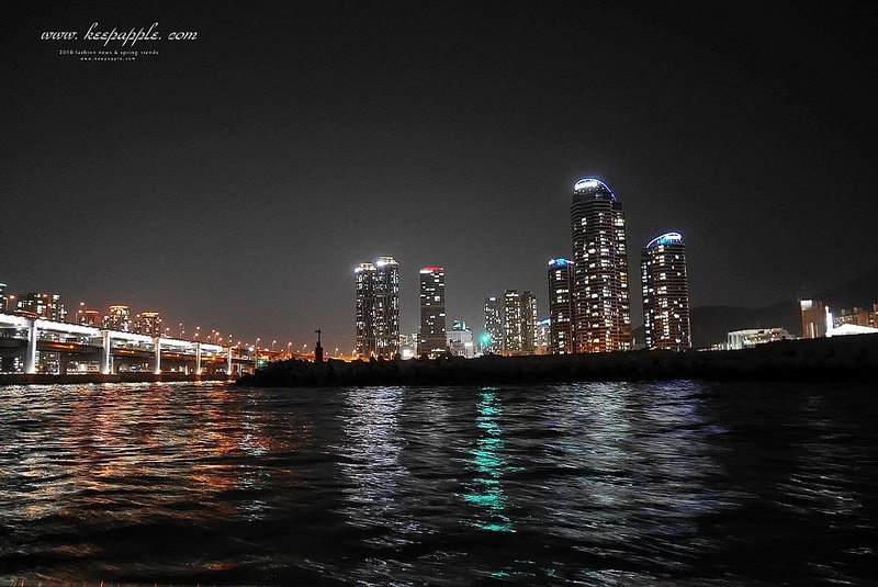 【釜山旅行】2018年KLOOK遊艇夜景初體驗。奢華浪漫的姊妹海上漂游記XD - 第56張圖 P1440041